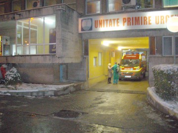 Doi soldaţi de la Kogălniceanu s-au răsturnat cu maşina la Tulcea